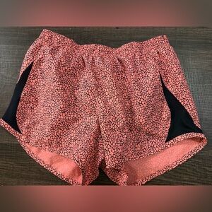 Nike Women's Pink Patterned running Shorts